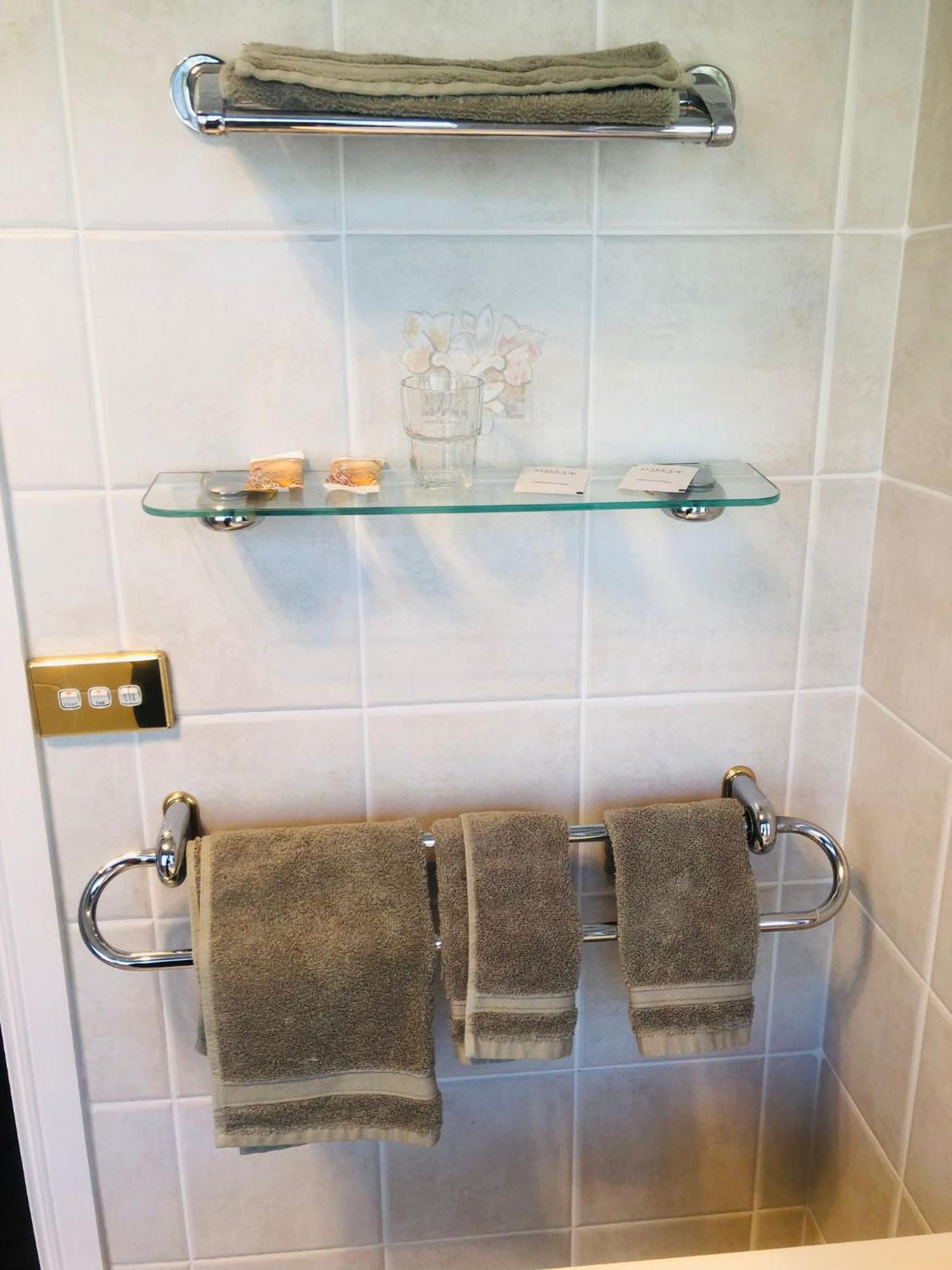 Motel White Manor 3*