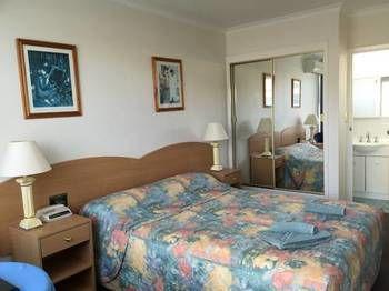 White Manor Cooma