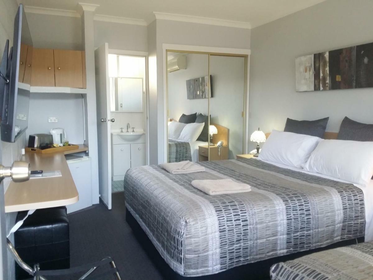 White Manor Motel Cooma
